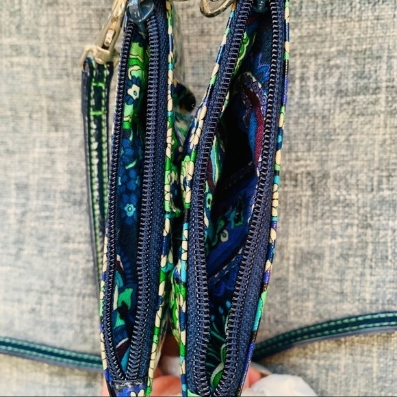 Vera Bradley Frill Blue Rhapsody Bow Swak Crossbody Detachable Strap Clutch Bag - Picture 4 of 5